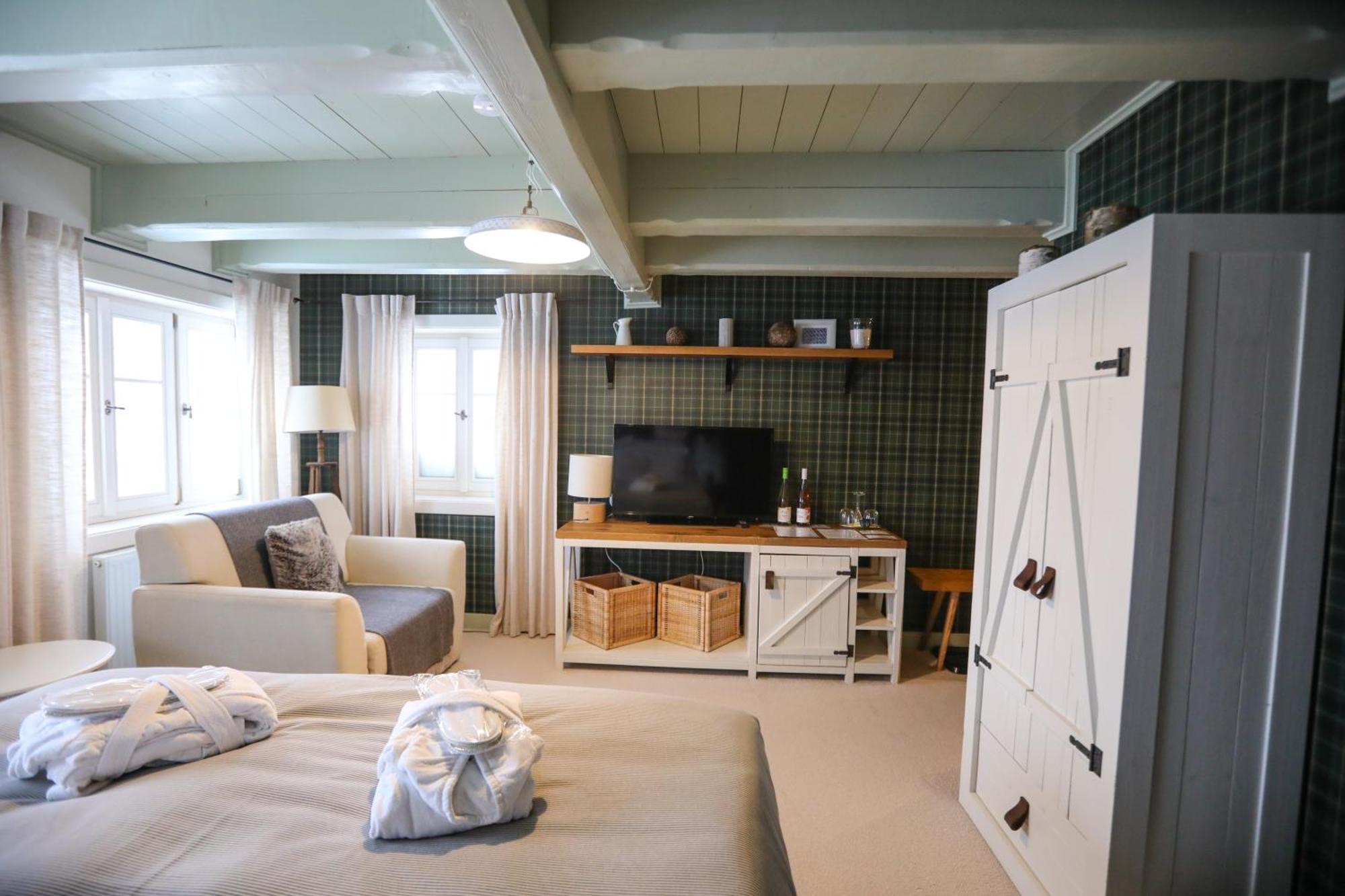 Hotel Bouda Helena Pec pod Snezkou Luaran gambar